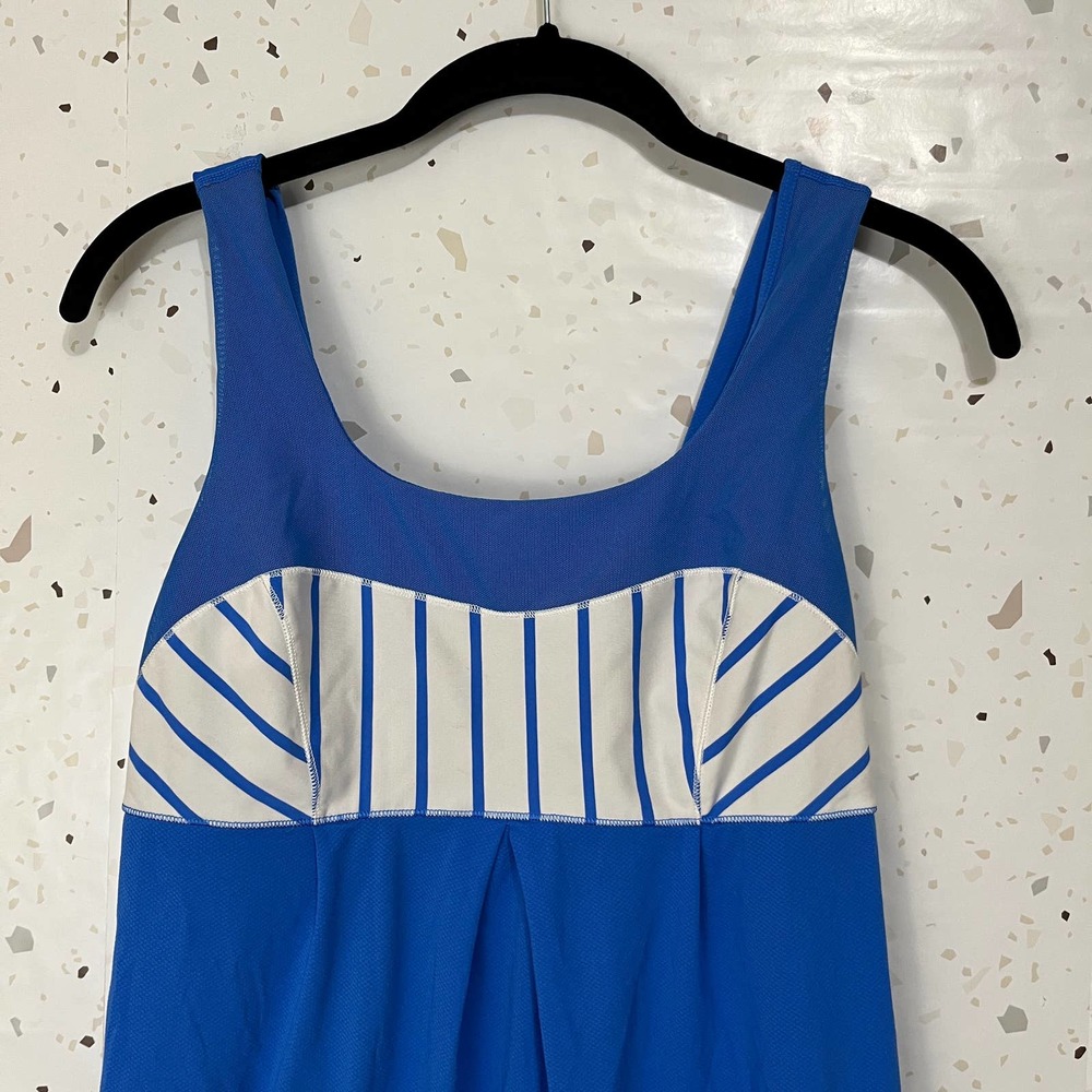 Lululemon Elevate tank - Picture 3 of 8